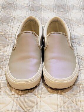 Vans Off The Wall  iridescent classic slip-on sneakers men's 5.5 - women's 7